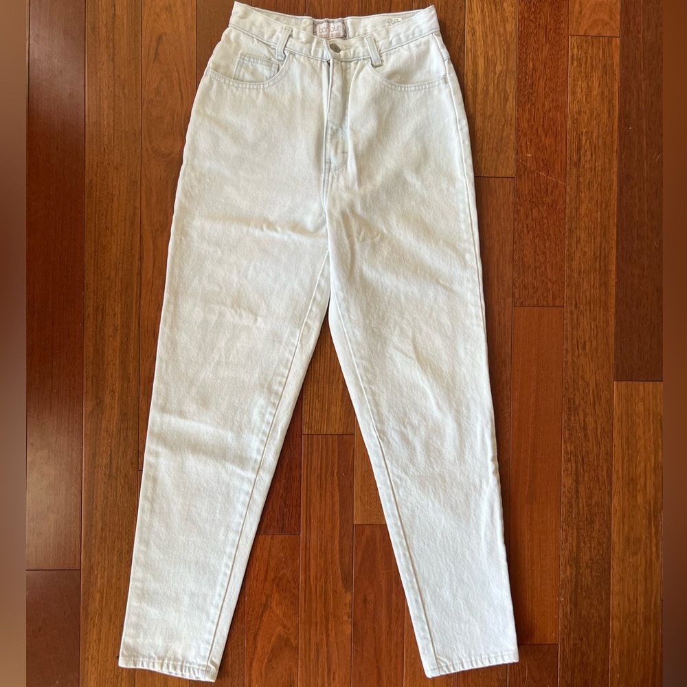 Vintage 90s Bonjour light wash 100% Cotton High Rise straight leg 25” Waist